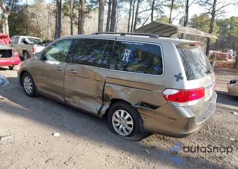 2008 Honda Odyssey Touring z USA, uszkodzony, nr VIN 5FNRL38888B067355
